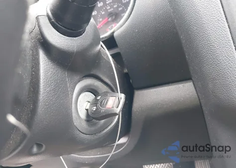 2014 Nissan Rogue Select S z USA, uszkodzony, nr VIN JN8AS5MVXEW715930